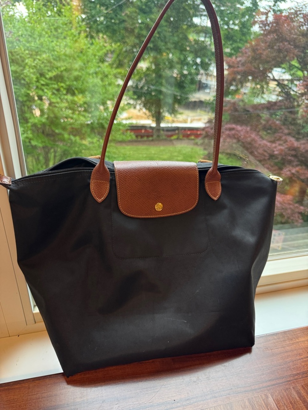 Large size Longchamp LePliage. Black with Brown Trim